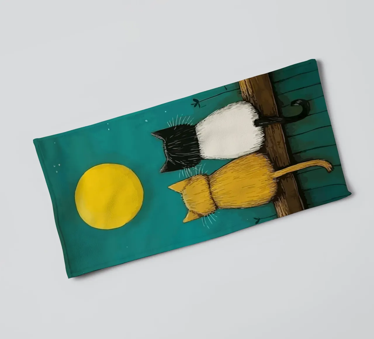 a pair of cats under the full moon asciugamano da bagno da Dumery Art