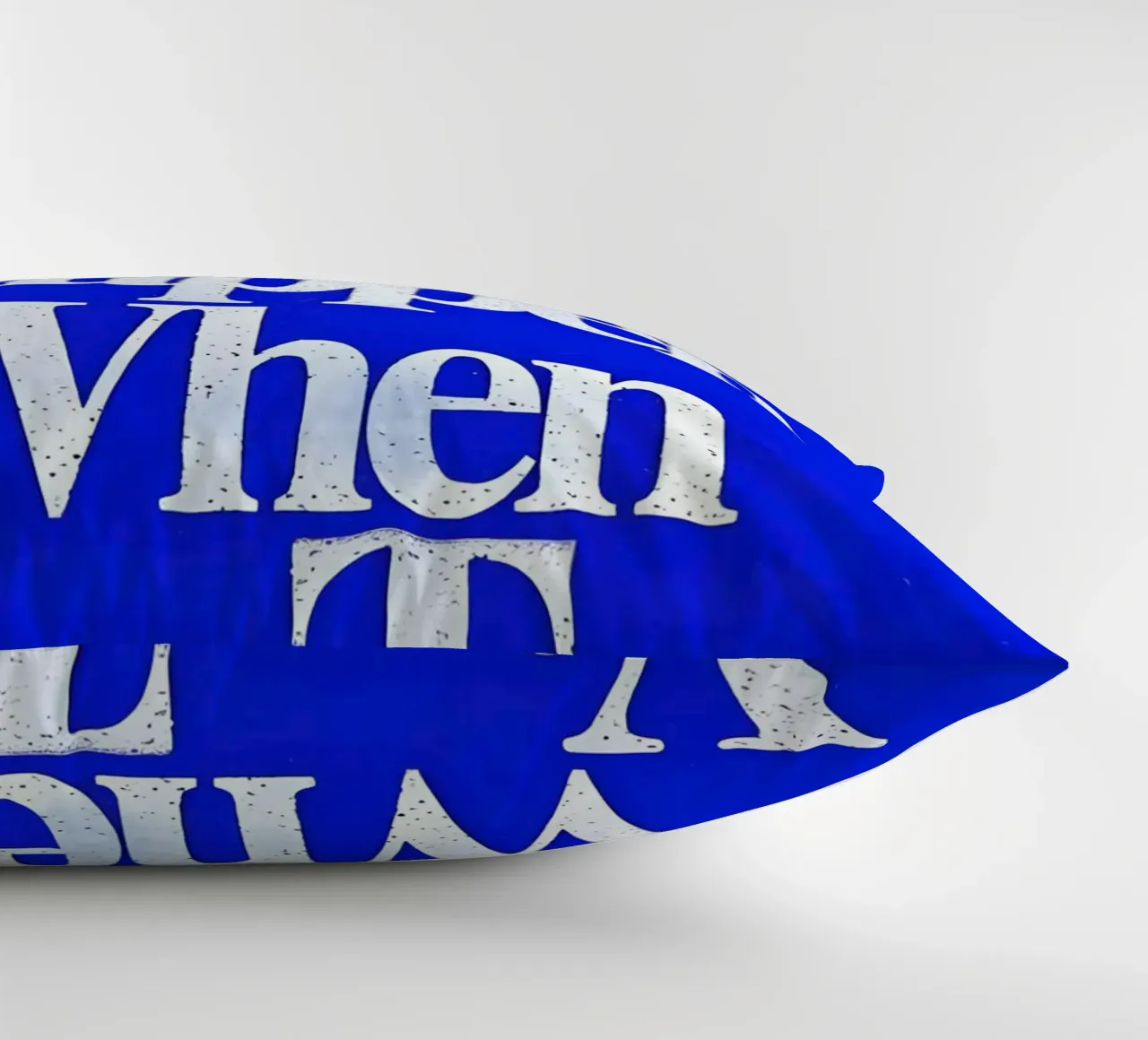 'Good Things Happen When You Try cuscino da Type & Tape