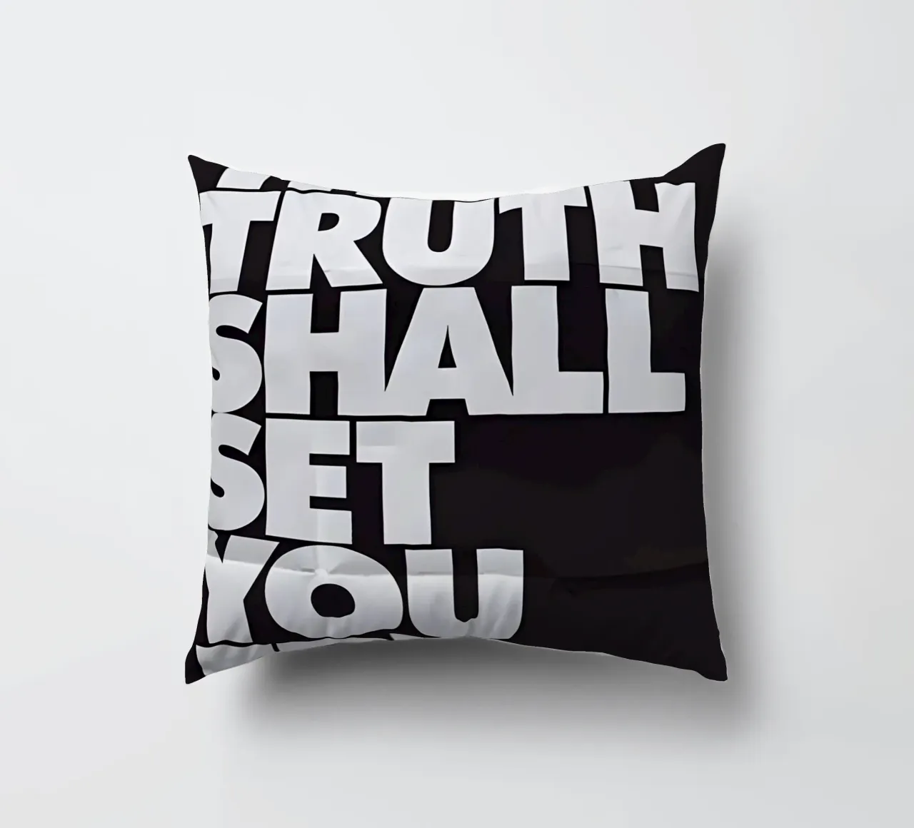 THE TRUTH SHALL SET YOU FREE. cuscino da Type & Tape
