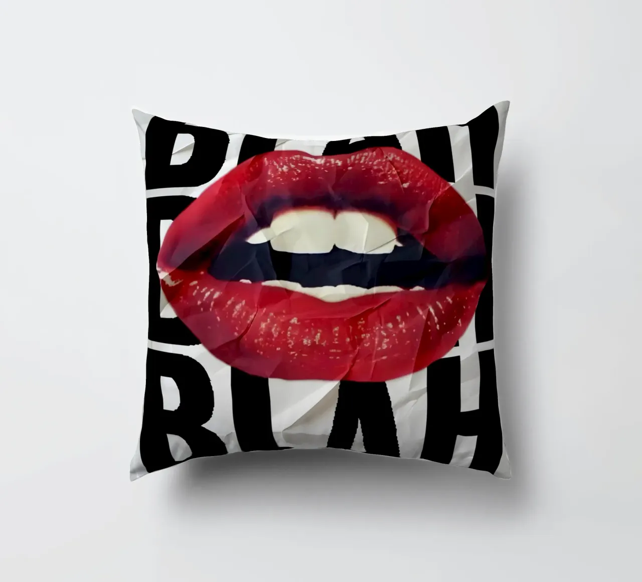 BLAH cuscino da Type & Tape