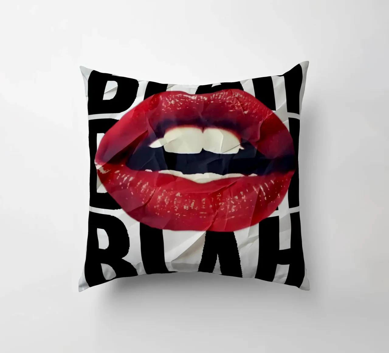 BLAH cuscino da Type & Tape