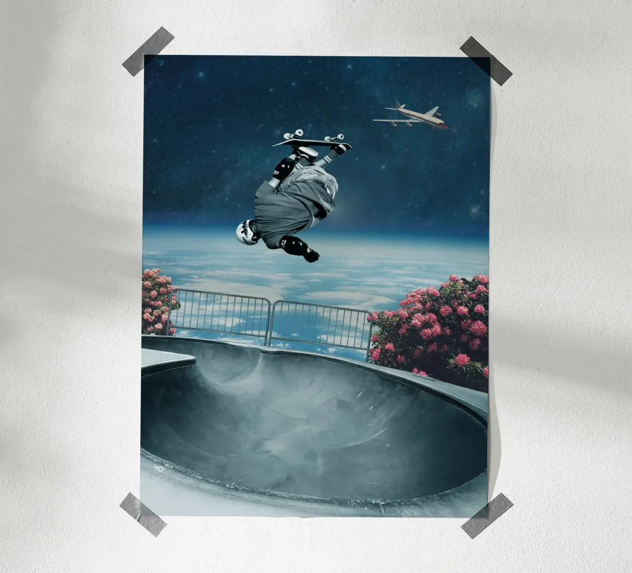 Pro Skater - Collage cosmico surreale poster con telaio in alluminio da Dapidoka