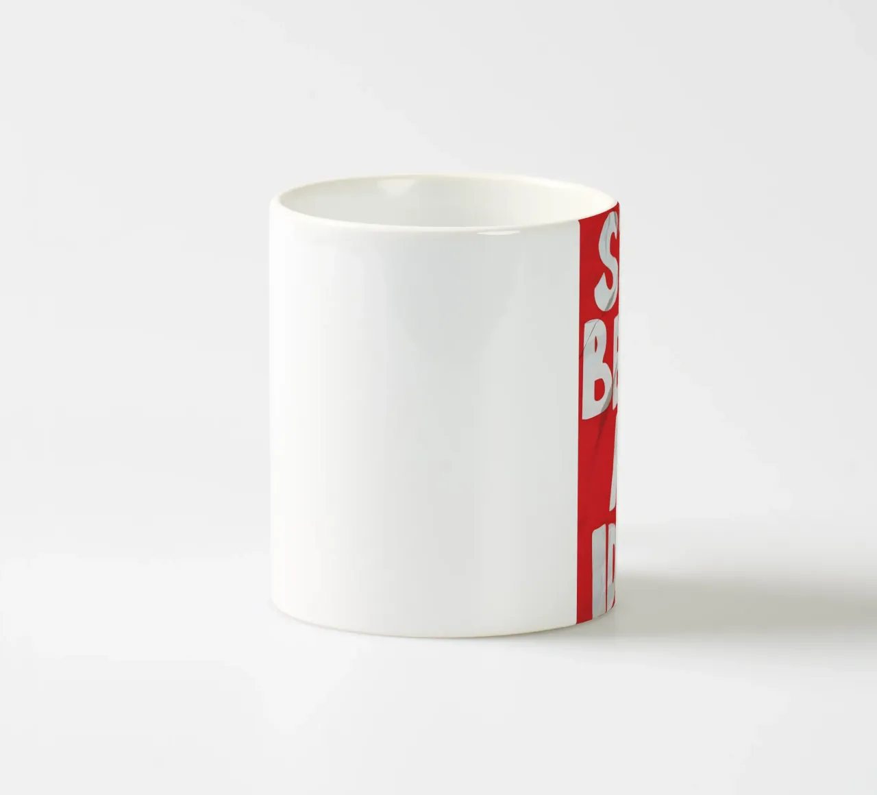 STOP BEING AN IDIOT tazza in ceramica da Type & Tape