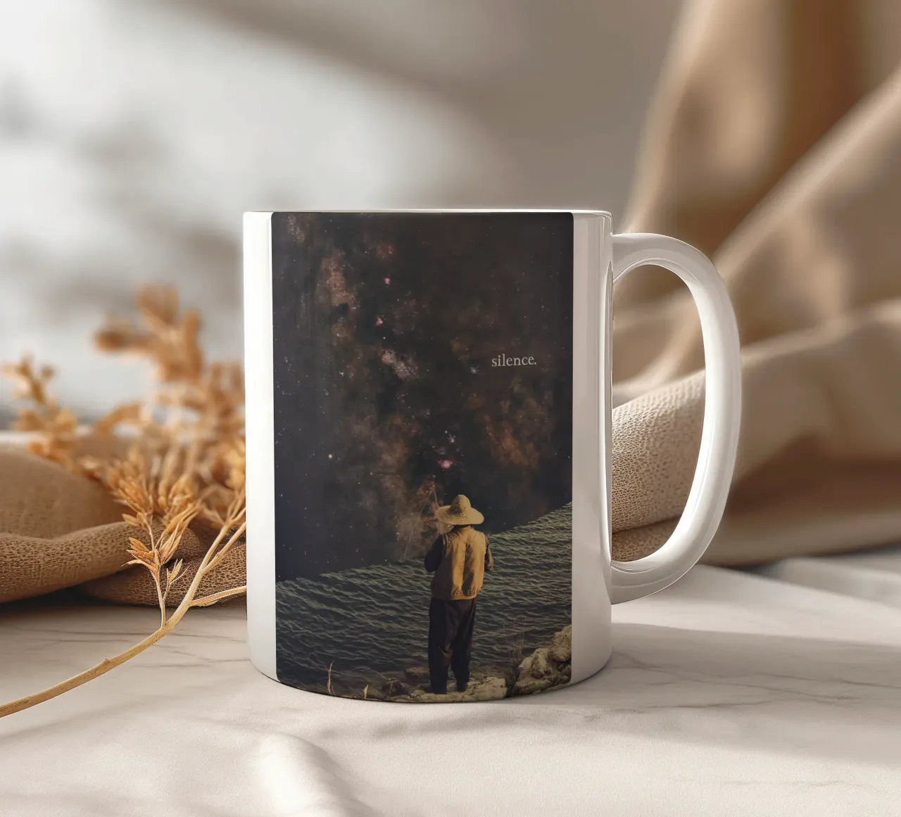 Silenzio - Pescatore cosmico tazza in ceramica da Dapidoka