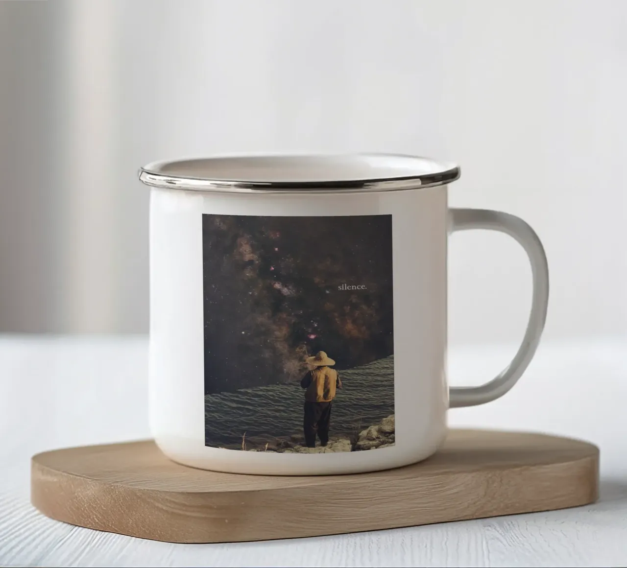 Silenzio - Pescatore cosmico tazza in smalto da Dapidoka