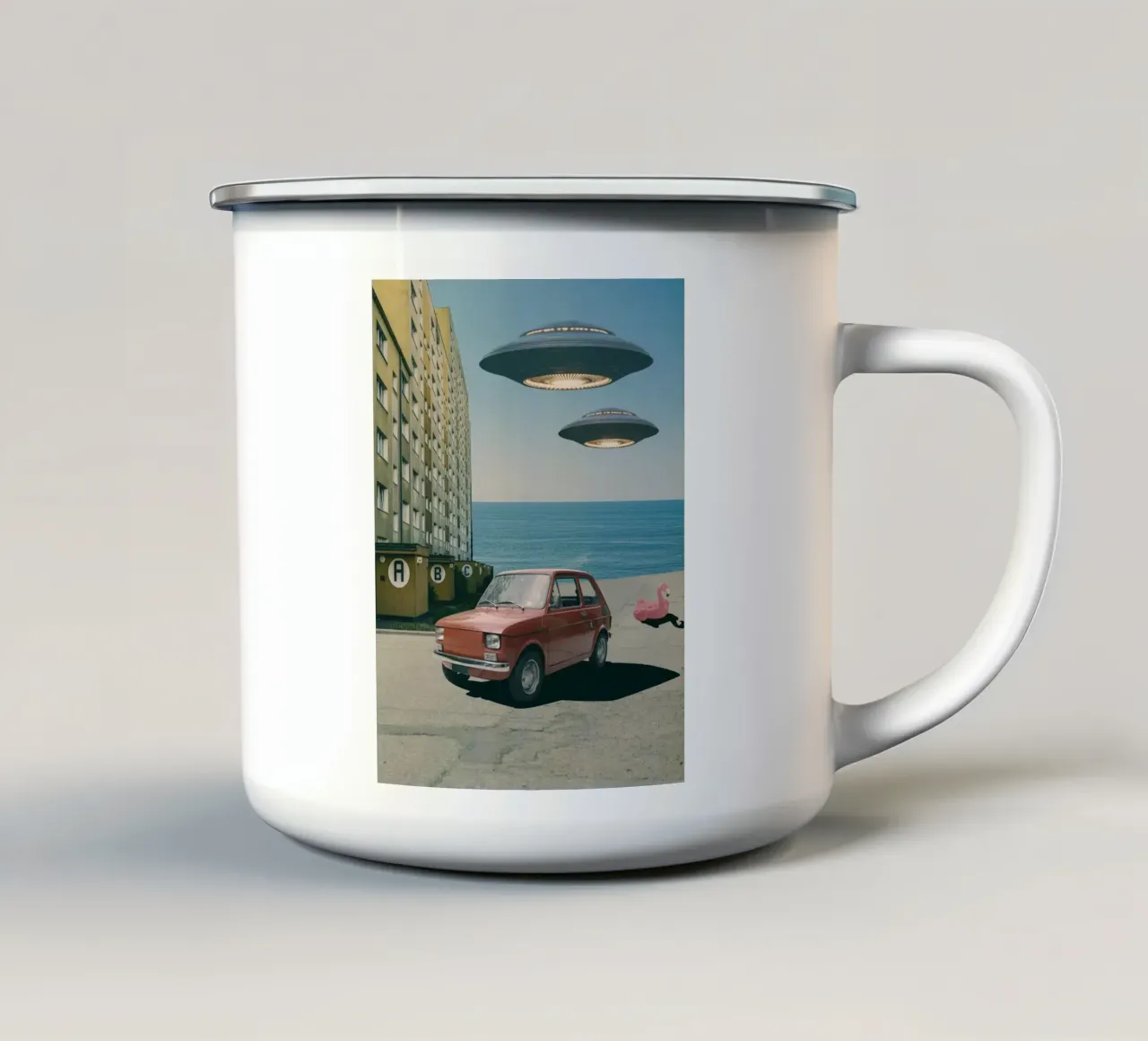 Cartolina dalle vacanze tazza in smalto da Dapidoka