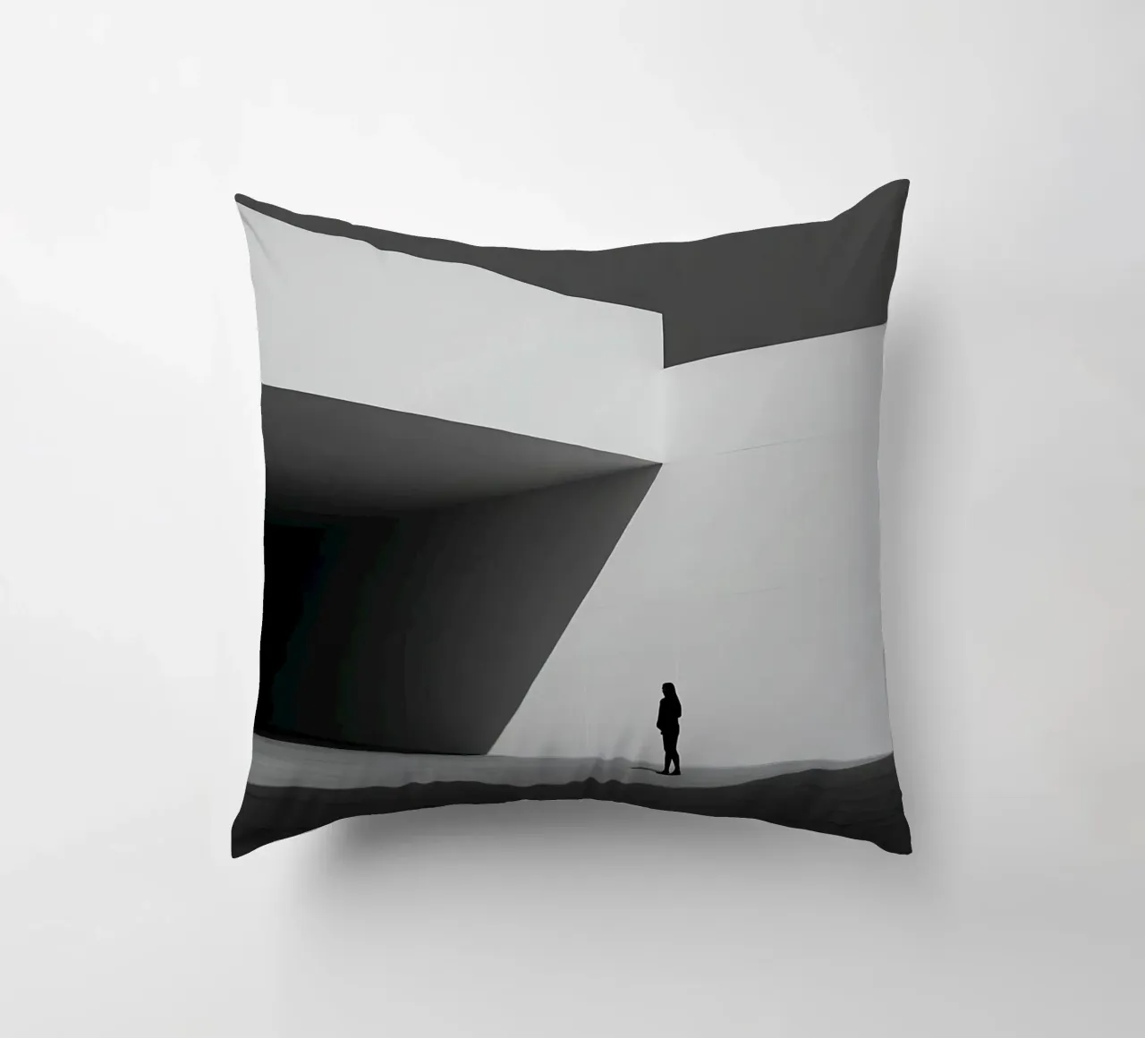 Solitudine geometrica in bianco e nero cuscino da Plain Thoughts