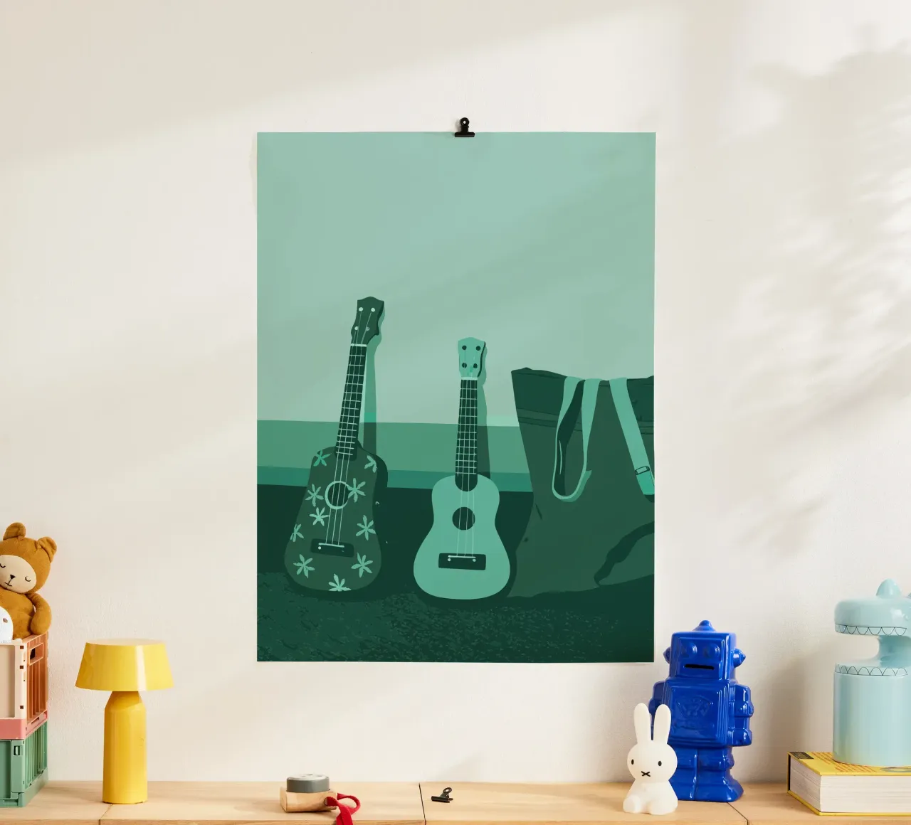 Due chitarre poster con telaio in plastica da MUSIC EDITION