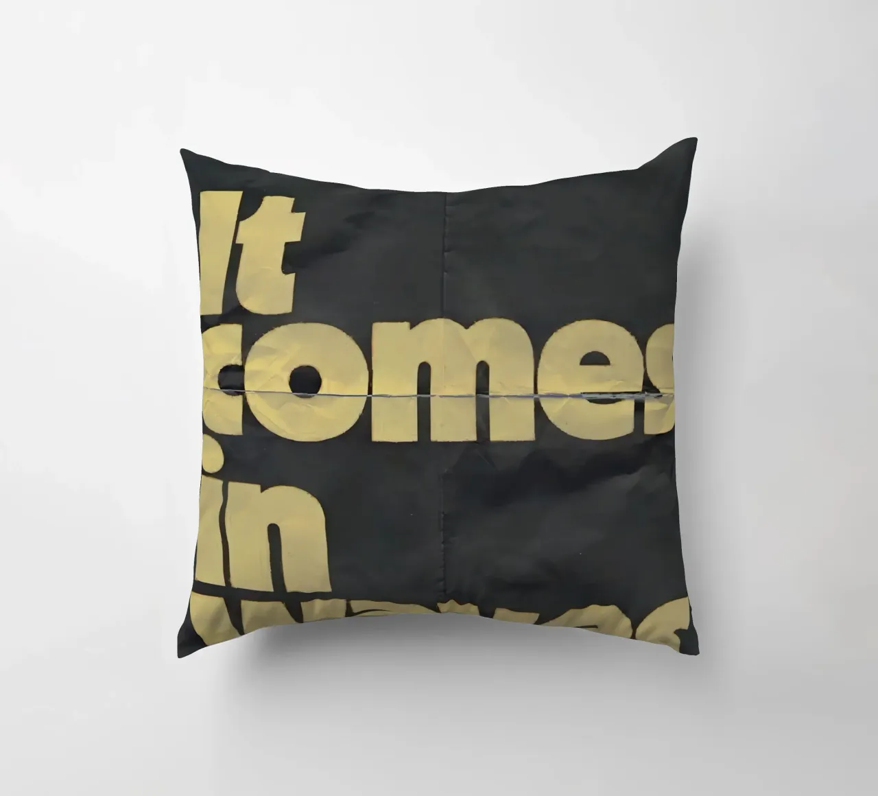 it comes in waves cuscino da Type & Tape