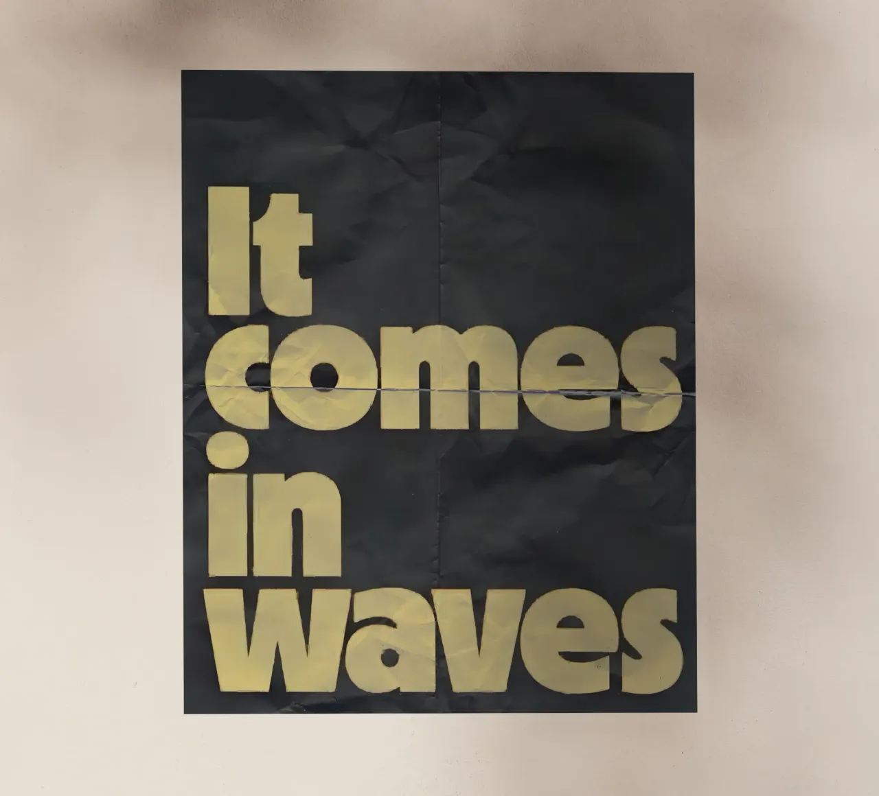 it comes in waves pellicola backlit da Type & Tape