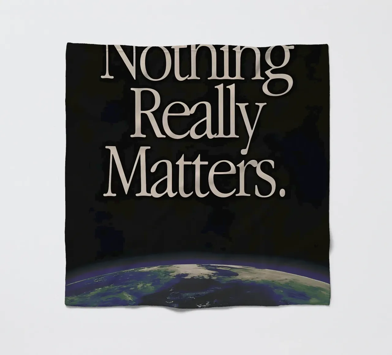 'Nothing Really Matters' coperta in pile da Type & Tape