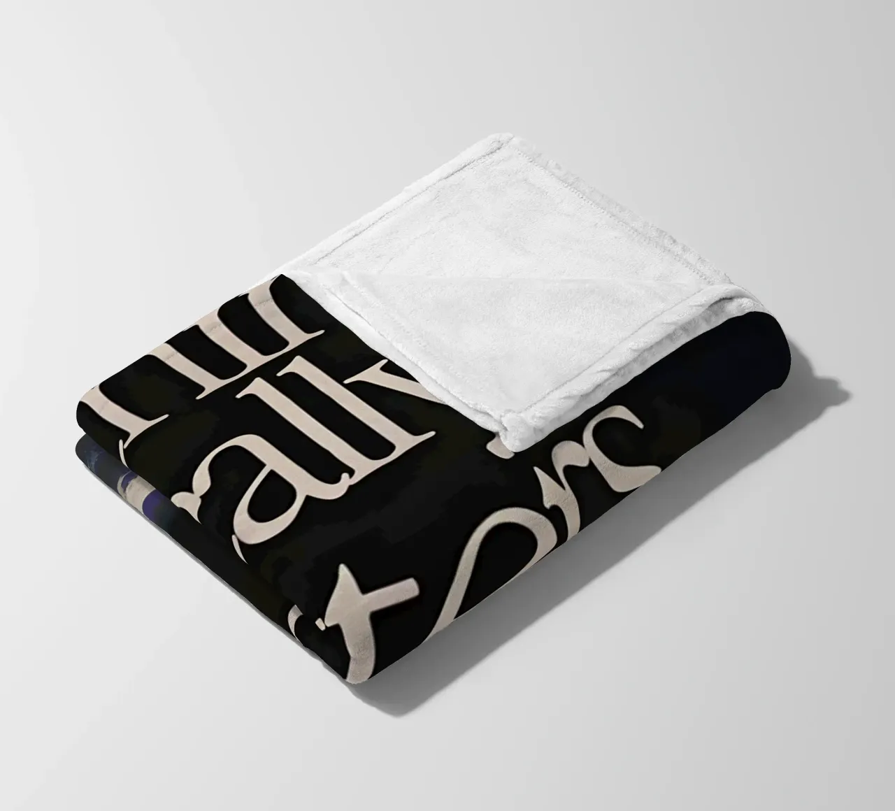 'Nothing Really Matters' coperta in pile da Type & Tape