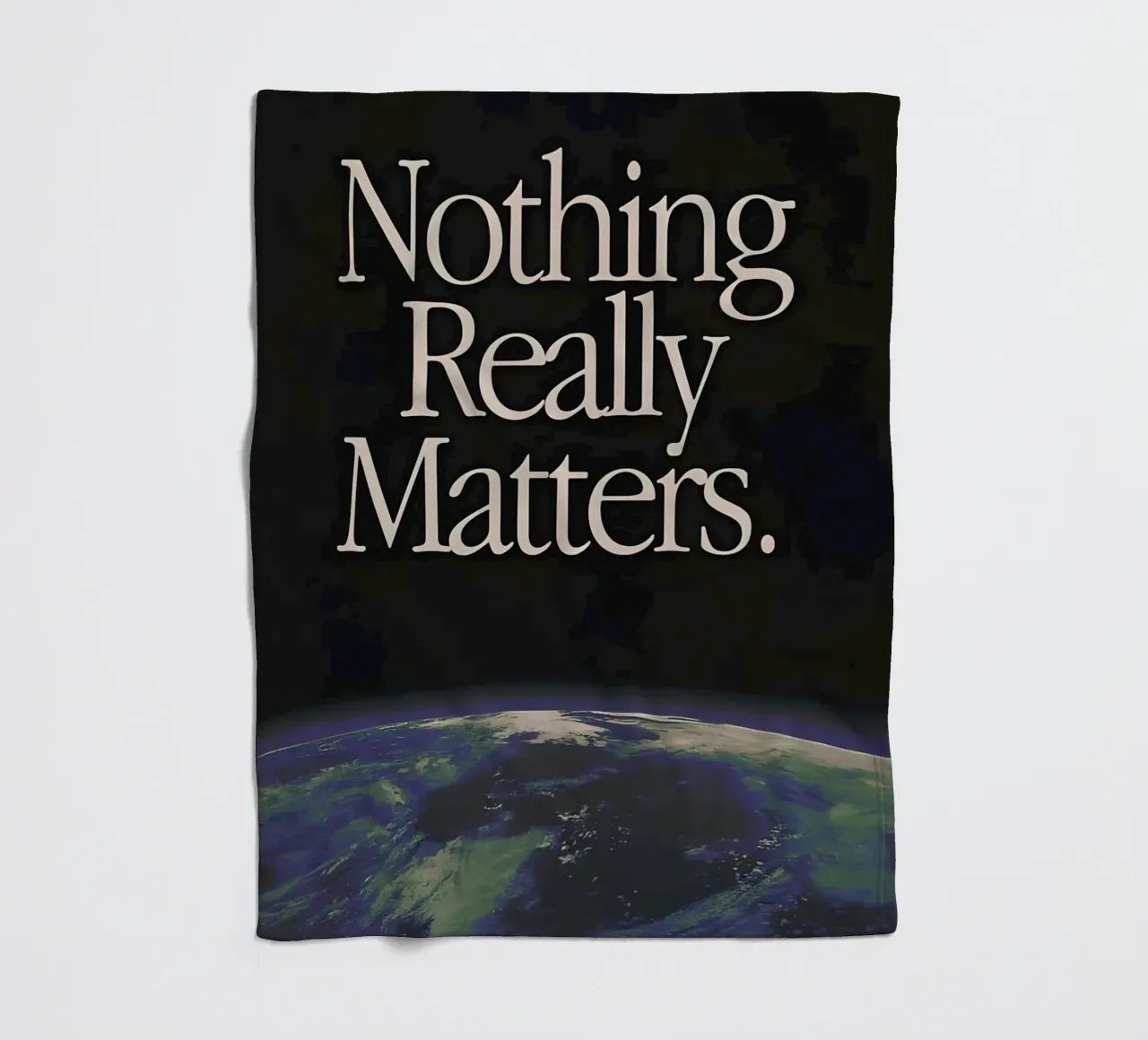 'Nothing Really Matters' coperta in pile da Type & Tape