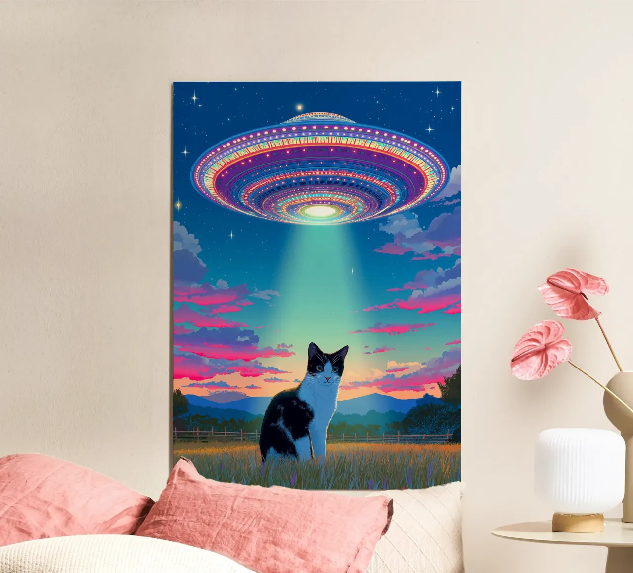 Gatto e astronave UFO poster con telaio in legno da Stellar Creative
