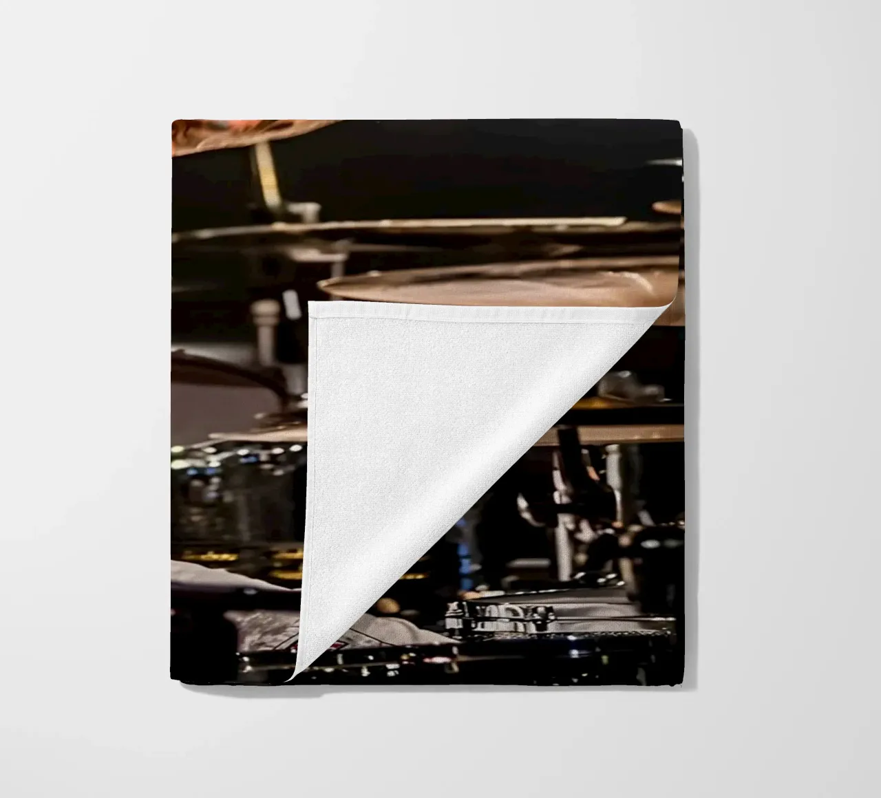 Mike Portnoy telo mare da Low poly art