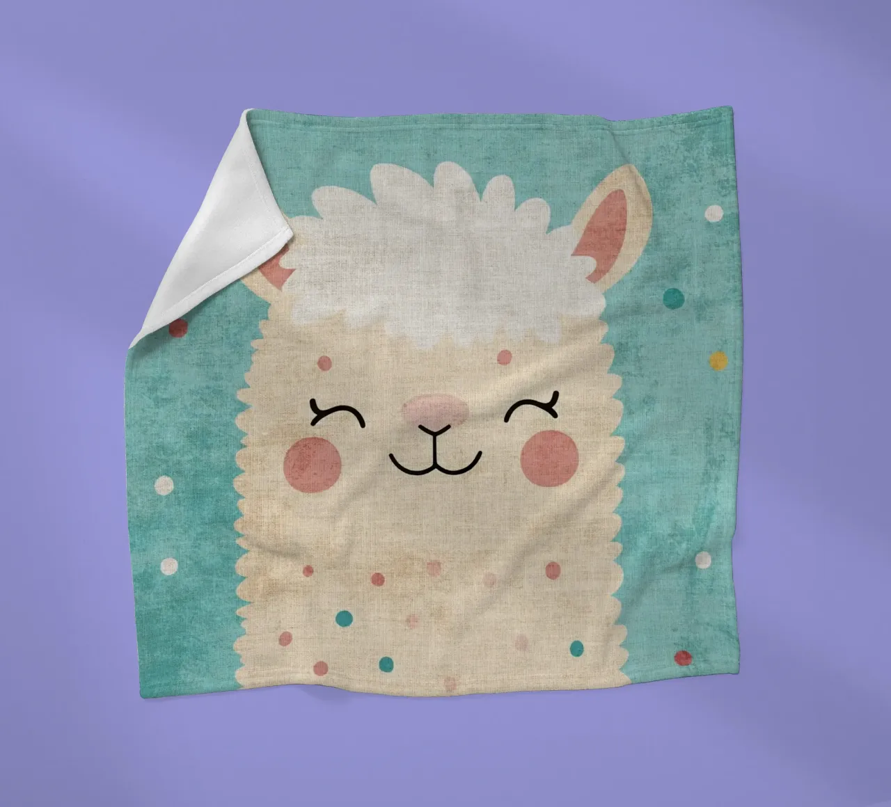lama sorridente faccia di lama occhi chiusi pelliccia soffice coperta in pile da Courtney Ohling