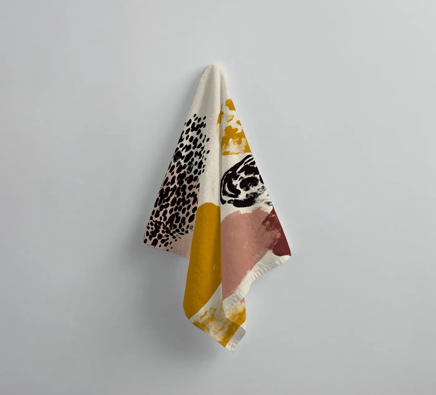Sophisticated Abstract Forms badhanddoek van Gypsy Galleria