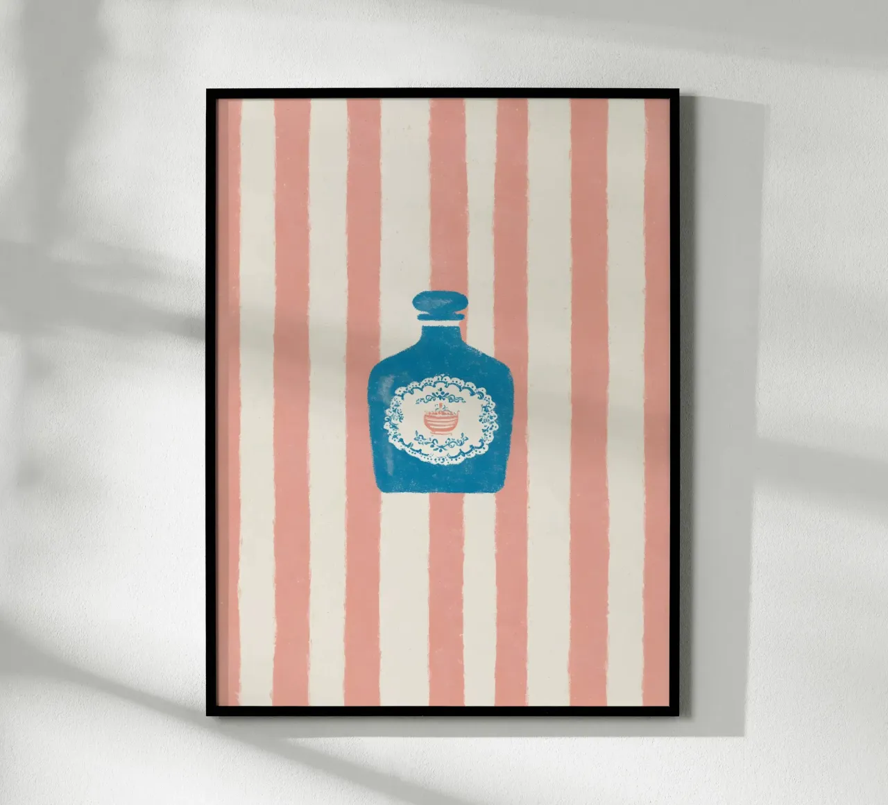 The Perfume poster con telaio in legno da Gypsy Galleria