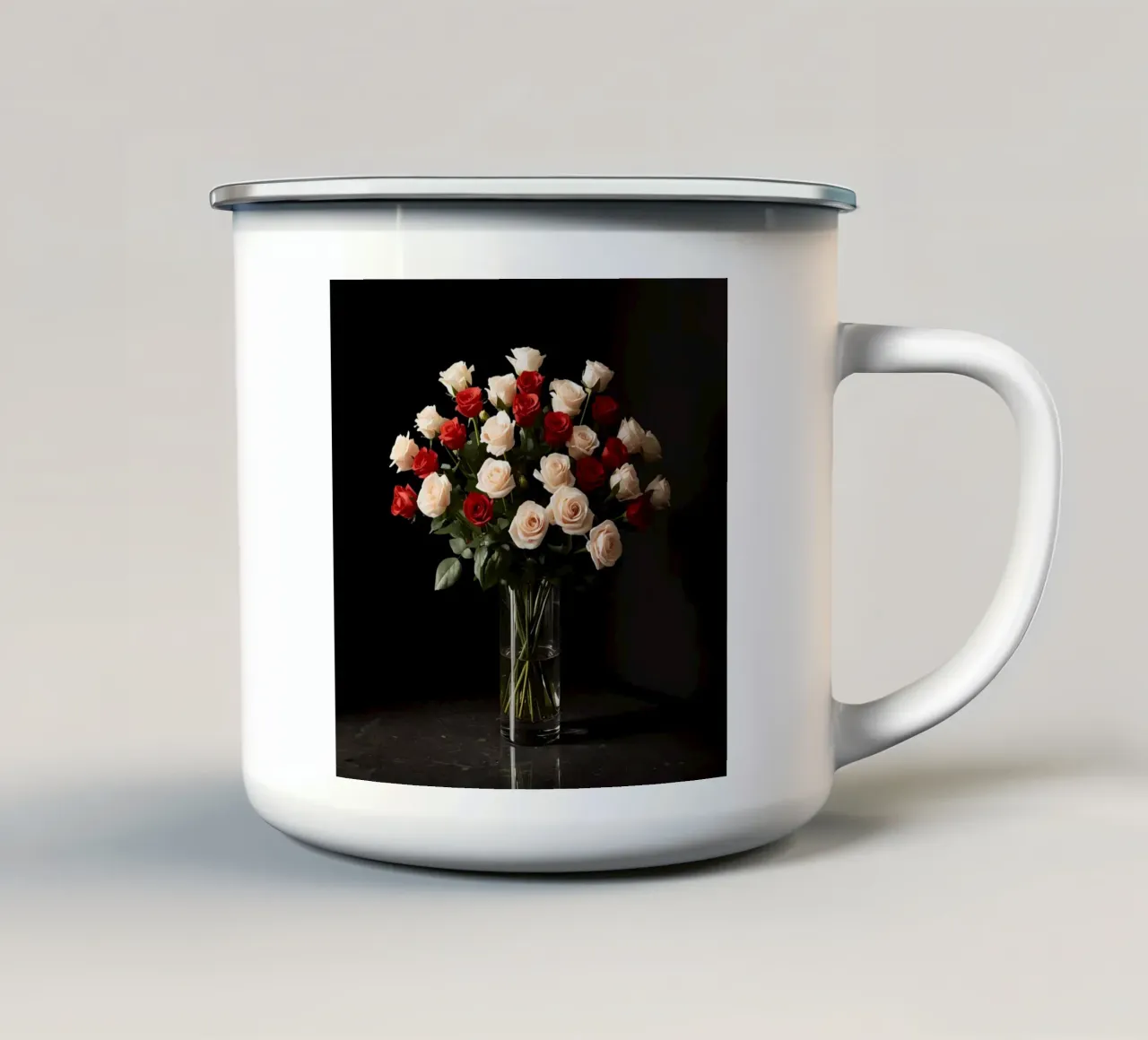 Rose in vaso rosso rosa in vetro trasparente tazza in smalto da DesignDoodle