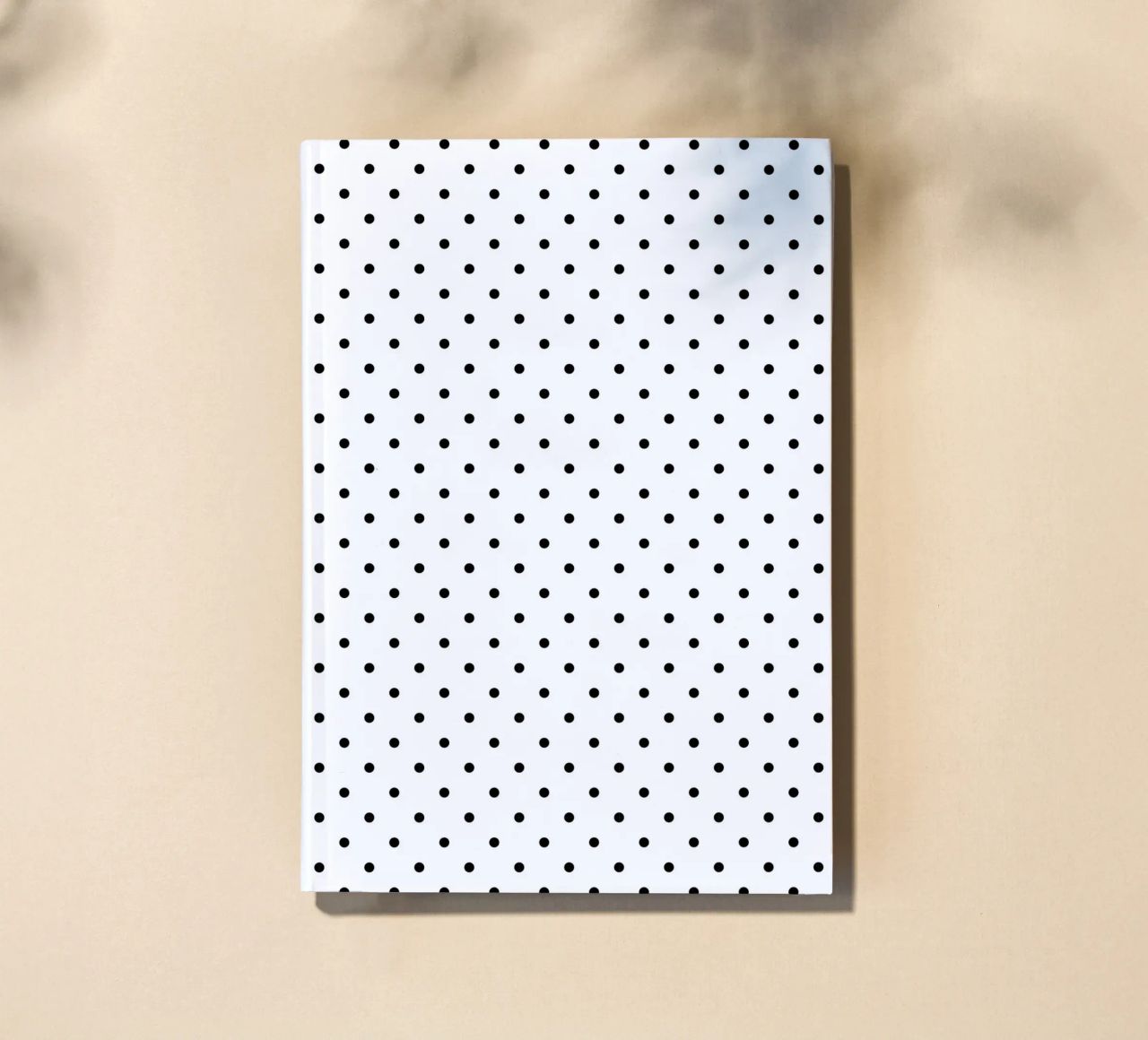 Minimal Basic Polka Dots | Schwarz auf Weiß Notizbuch von Beauty in Simplicity