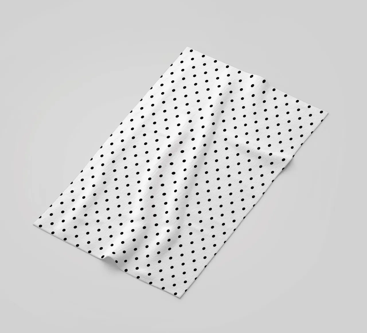 Minimal Basic Polka Dots | Nero su bianco telo mare da Beauty in Simplicity