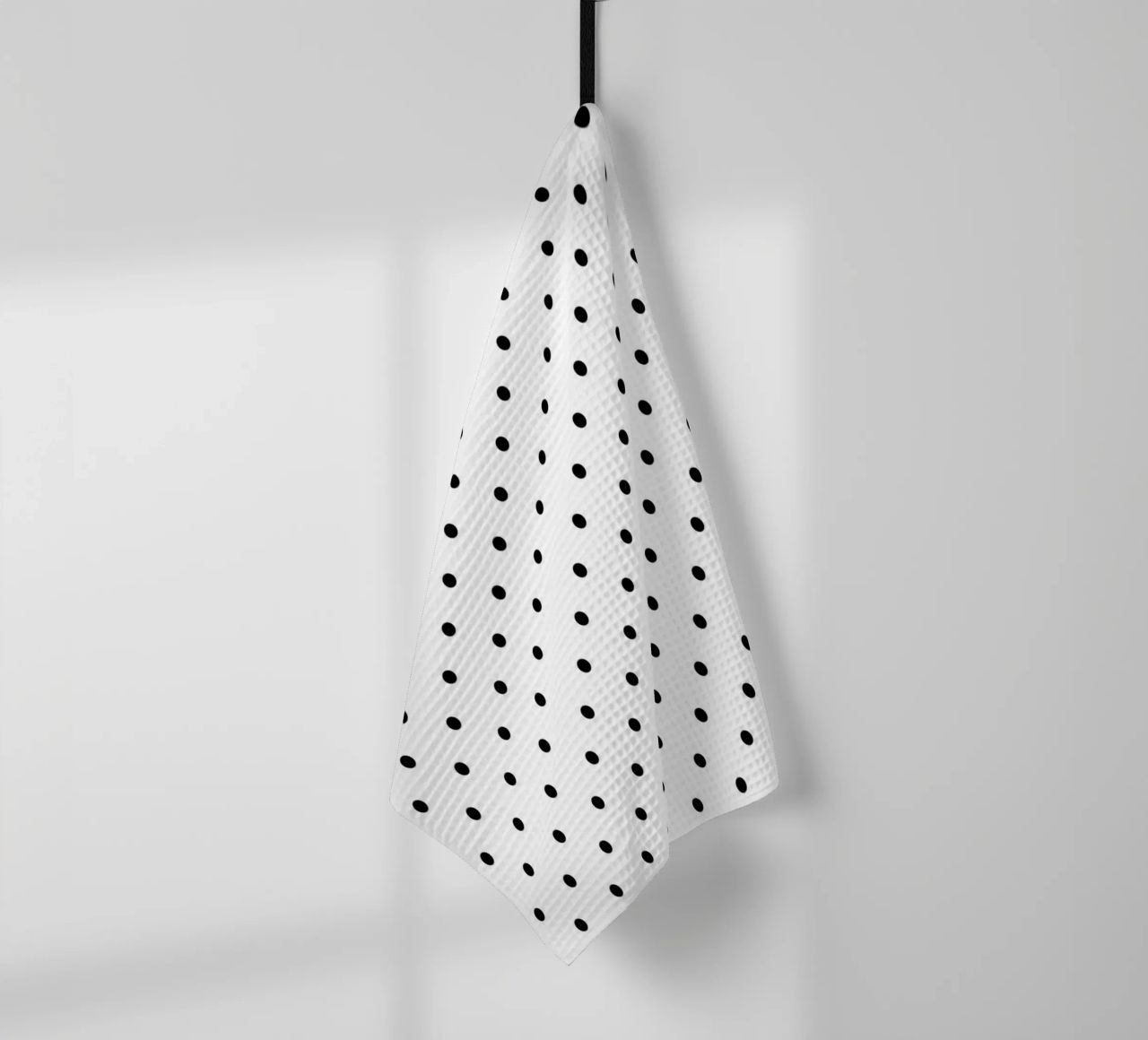 Minimal Basic Polka Dots | Nero su bianco canovaccio da cucina da Beauty in Simplicity