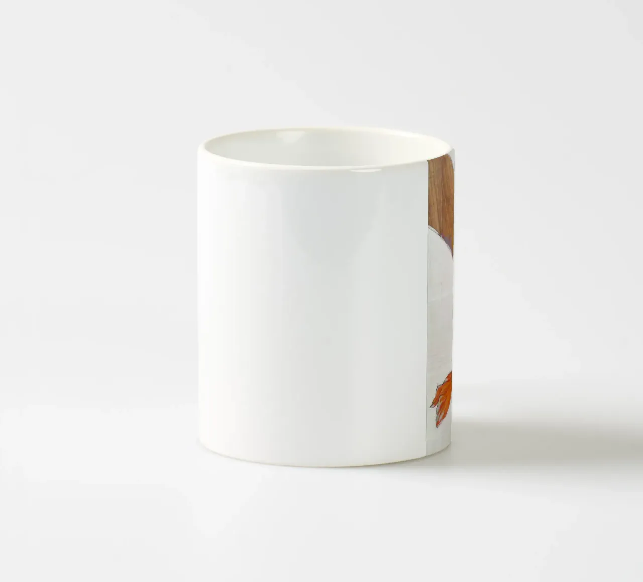 Mano con koi tazza in ceramica da Martin Ahrens