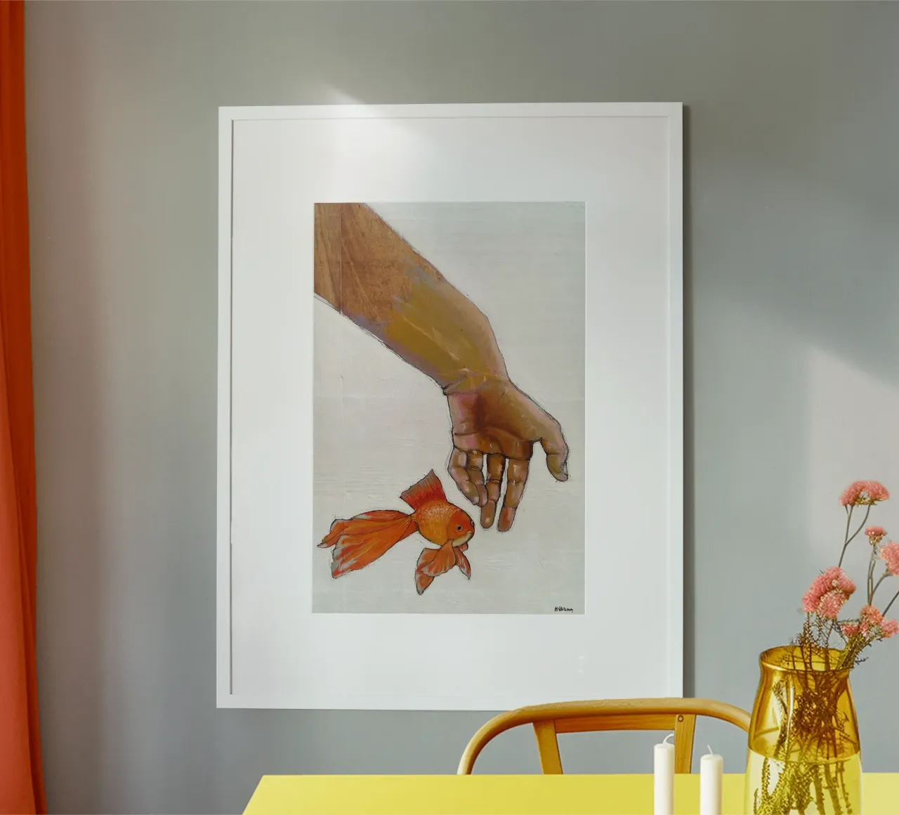 Mano con koi poster con telaio in plastica da Martin Ahrens