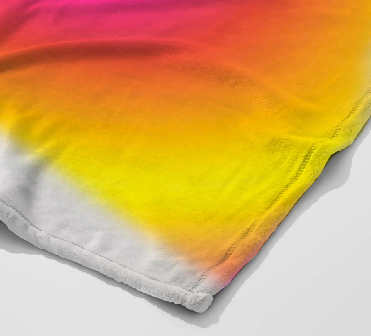 Radiant Echo Fleecedecke von RS LAB STUDIO