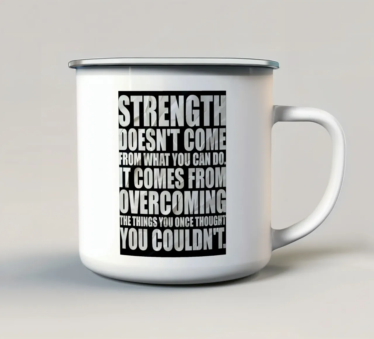 STRENGTH DOESNT COME tazza in smalto da Type & Tape