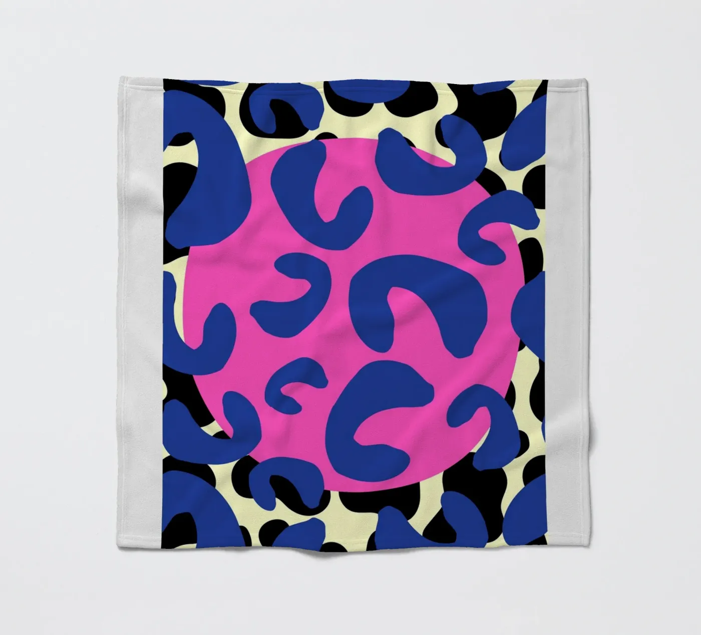 Muted Structure fleecedeken van RS LAB STUDIO