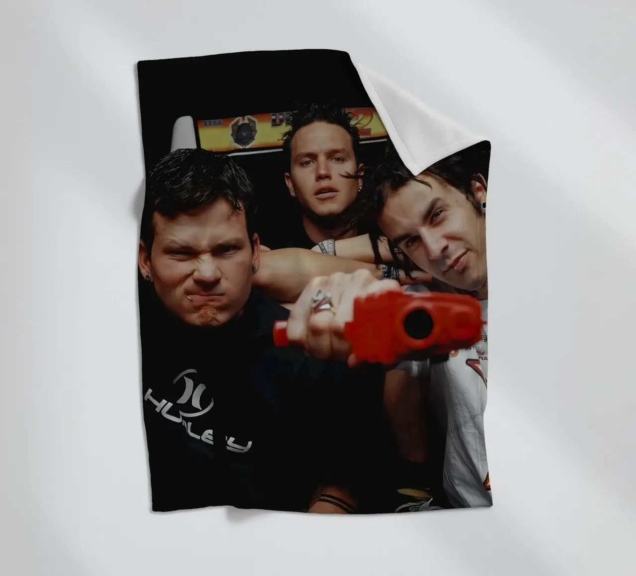 Blink 182 fleece blanket by Musadad Shop