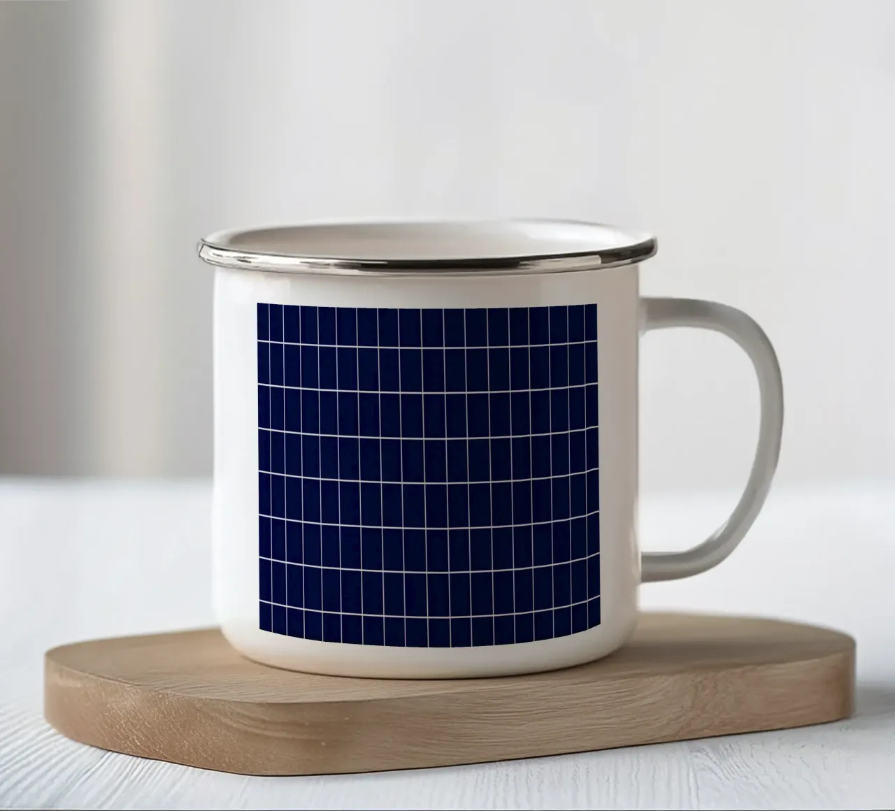 Griglia geometrica blu tazza in smalto da Little Dean