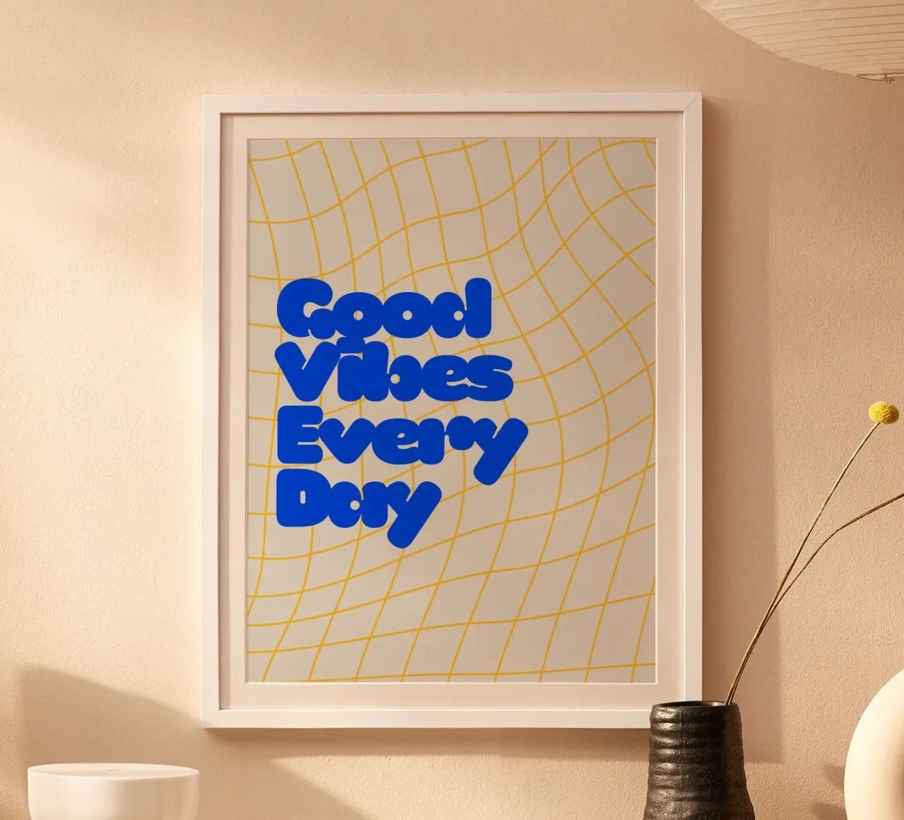 Good Vibes Everyday poster con telaio in legno da Diesdas Ananas Design