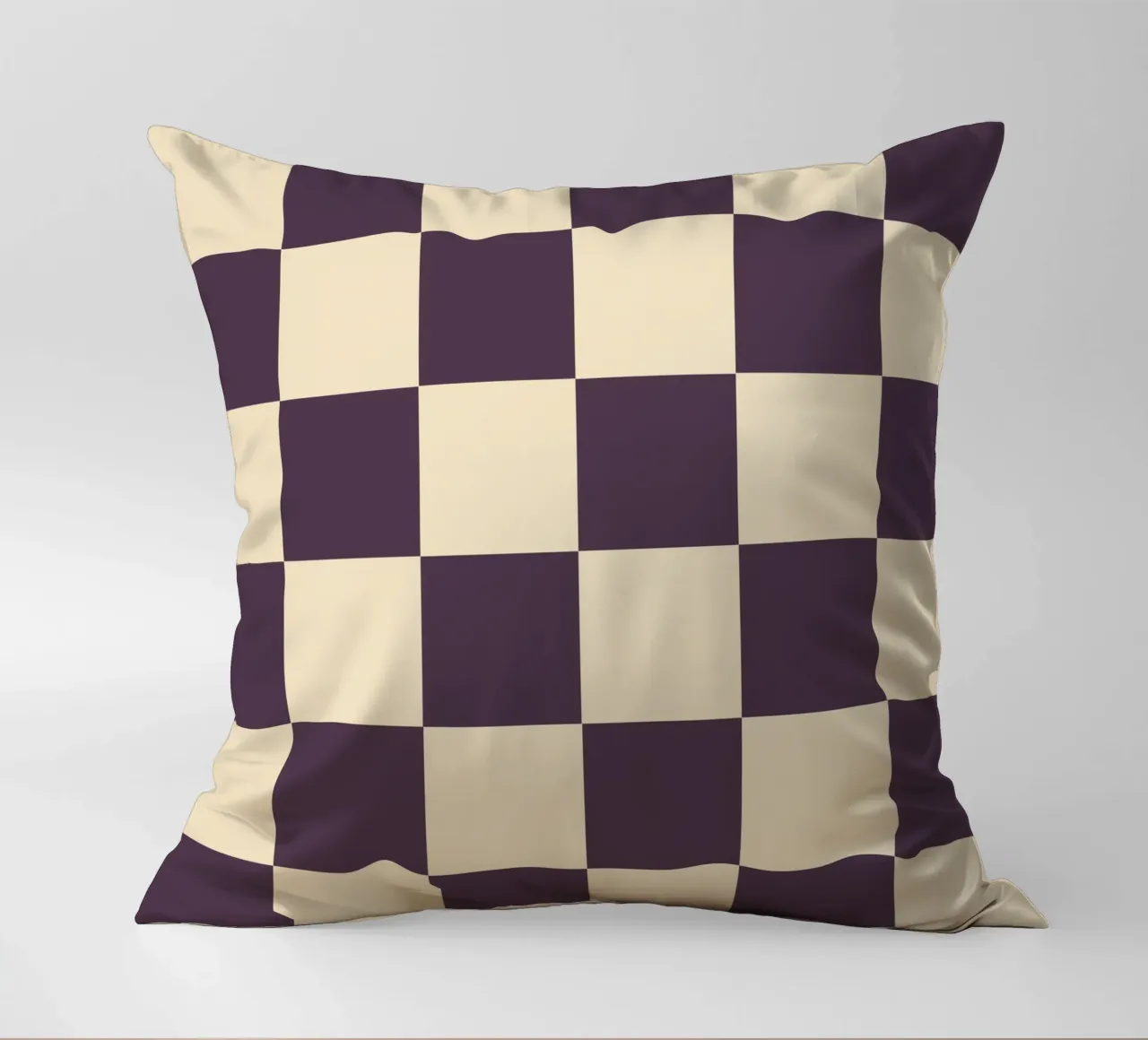 Eggplant checkerboard pattern cuscino da TijanaArtStudio88