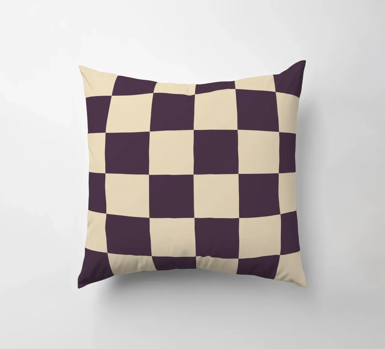 Eggplant checkerboard pattern cuscino da TijanaArtStudio88