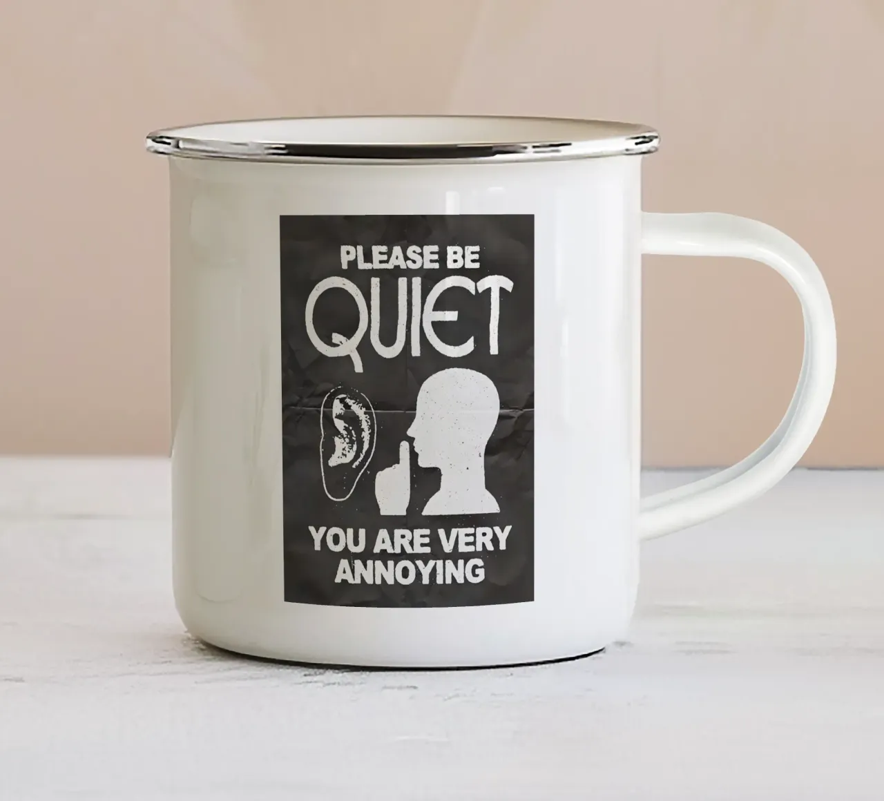 PLEASE BE QUIET tazza in smalto da Type & Tape