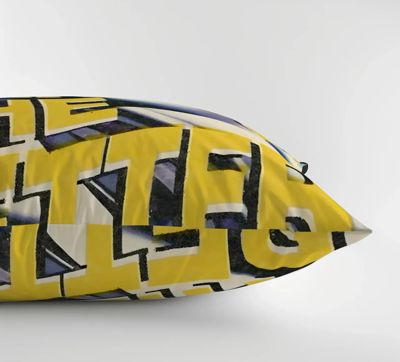 THE LESS KNOVW THE BETTER cuscino da Type & Tape