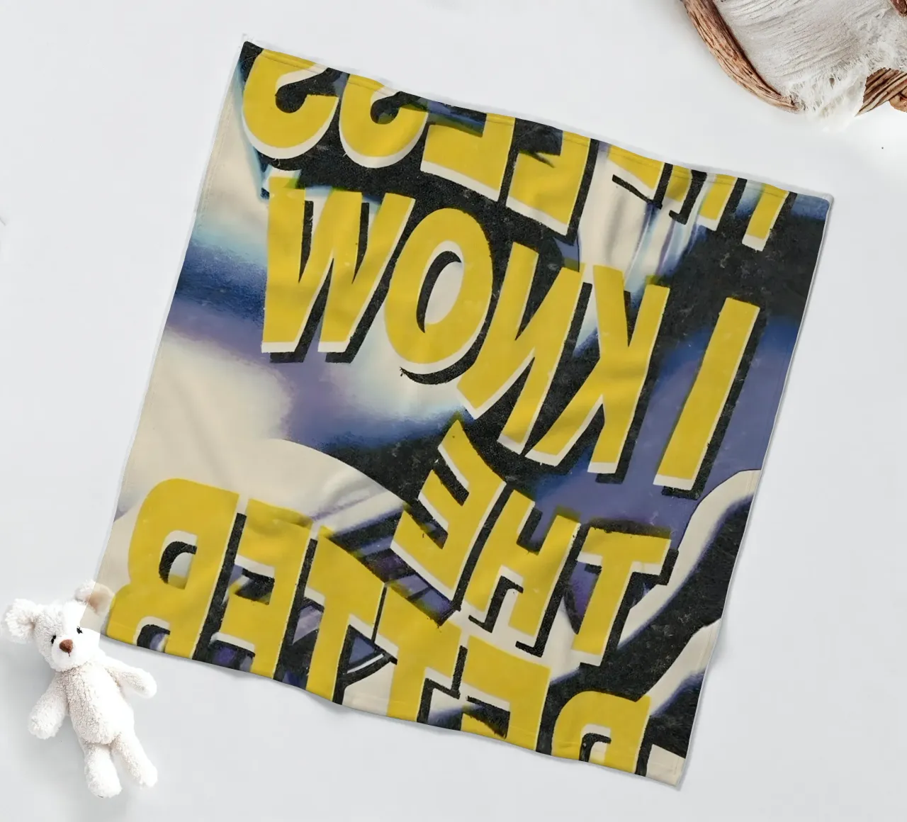 THE LESS KNOVW THE BETTER coperta in pile da Type & Tape