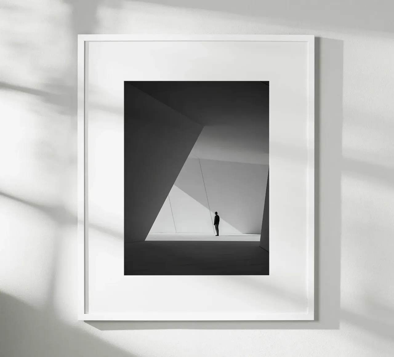 Una silhouette persa nell'architettura moderna poster da Plain Thoughts