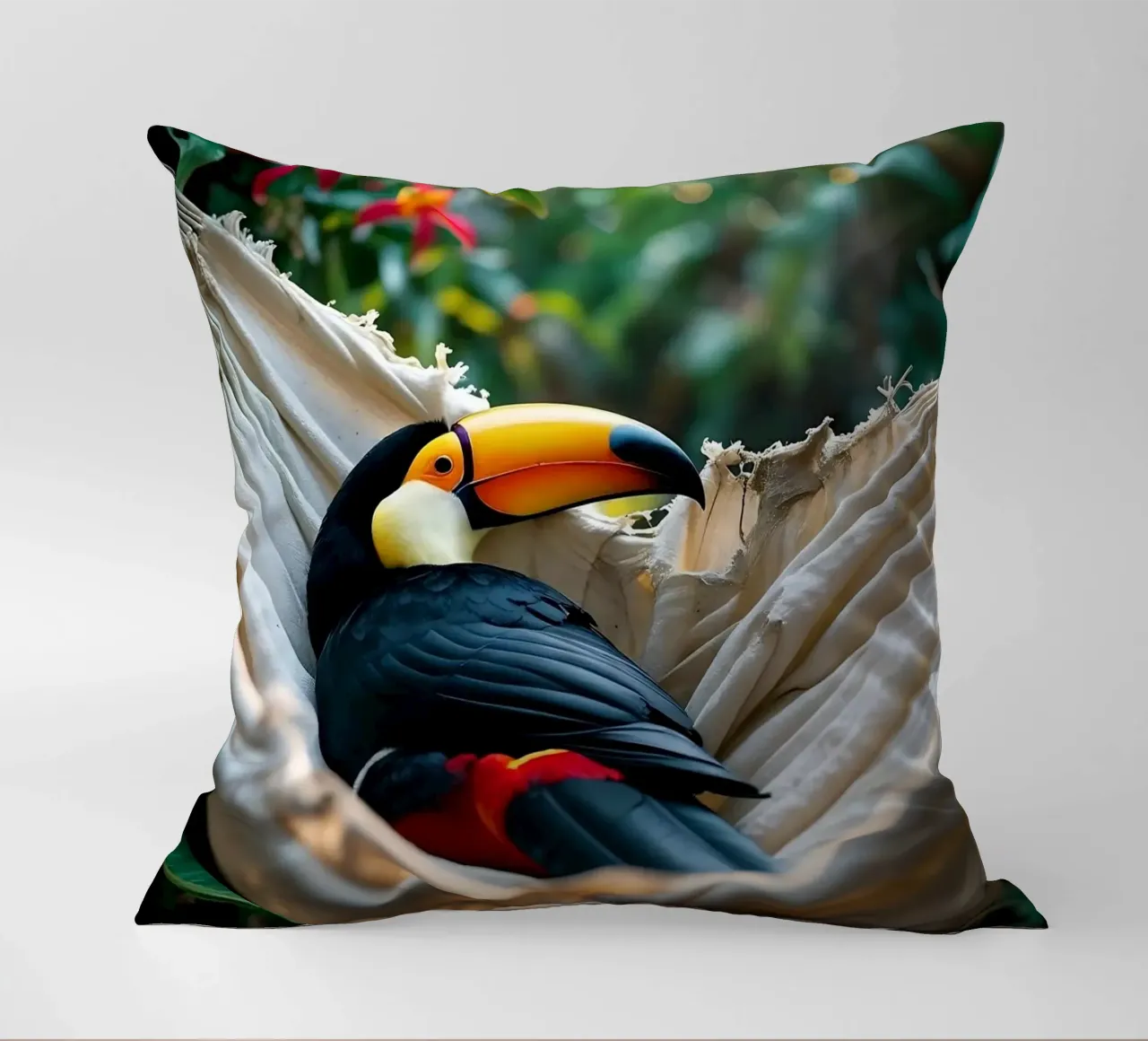 🌿🌺 Toucan | Chillin' in full swing (1) cuscino da Trinkets NL Design Studio