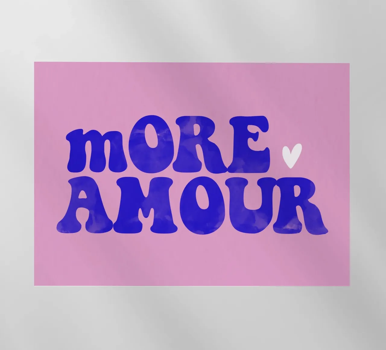 More Amour pellicola backlit da Attaboy Dsgn