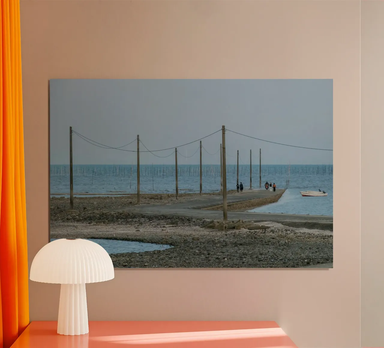 La strada sottomarina di Tara a Kyushu, Giappone poster con telaio in plastica da Marcel Bisig