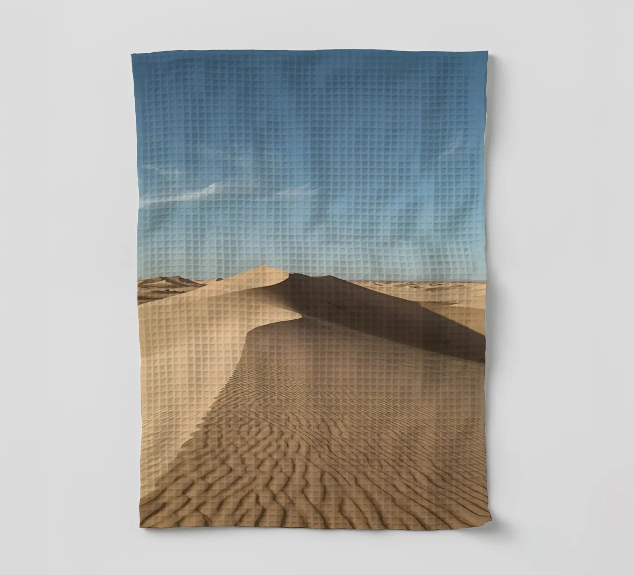 Paesaggio desertico con dune di sabbia e cielo blu canovaccio da cucina da DesignDoodle