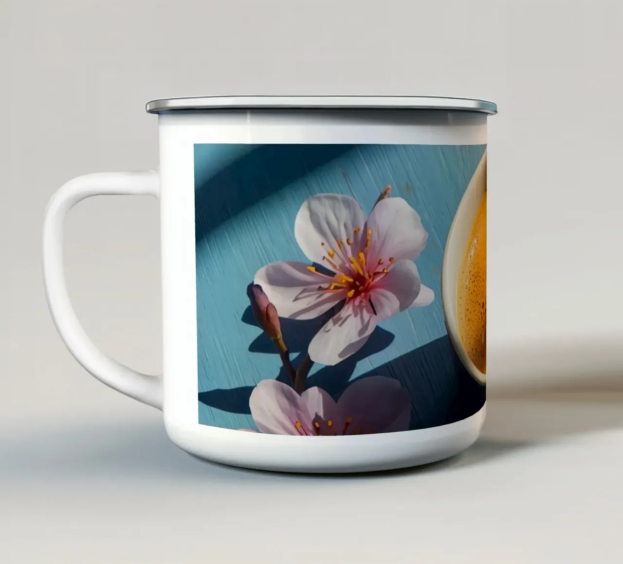 Tazza da caffè con fiori di ciliegio su tavolo di legno blu tazza in smalto da DesignDoodle