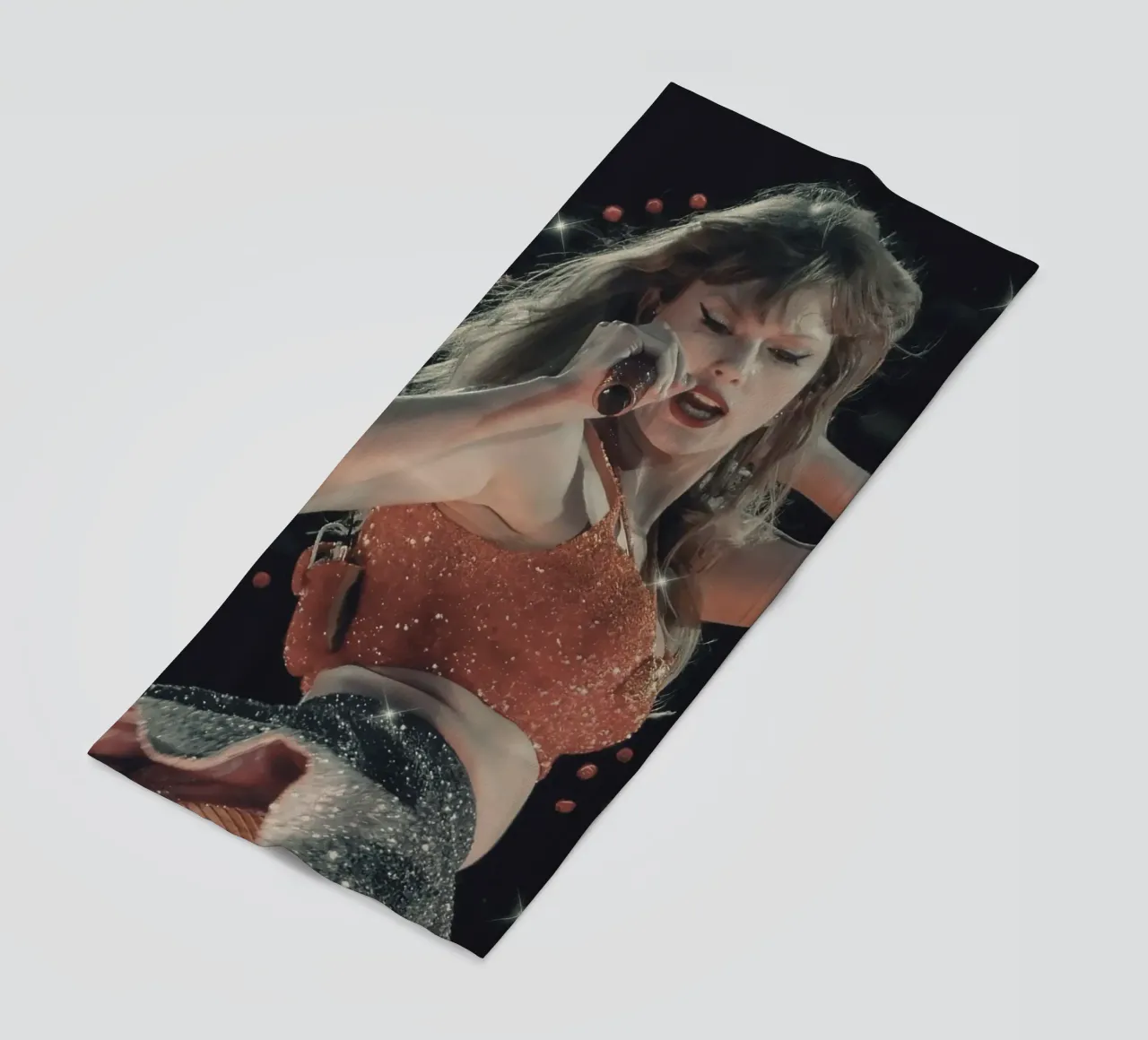 Taylor Swift telo mare da Musadad Shop