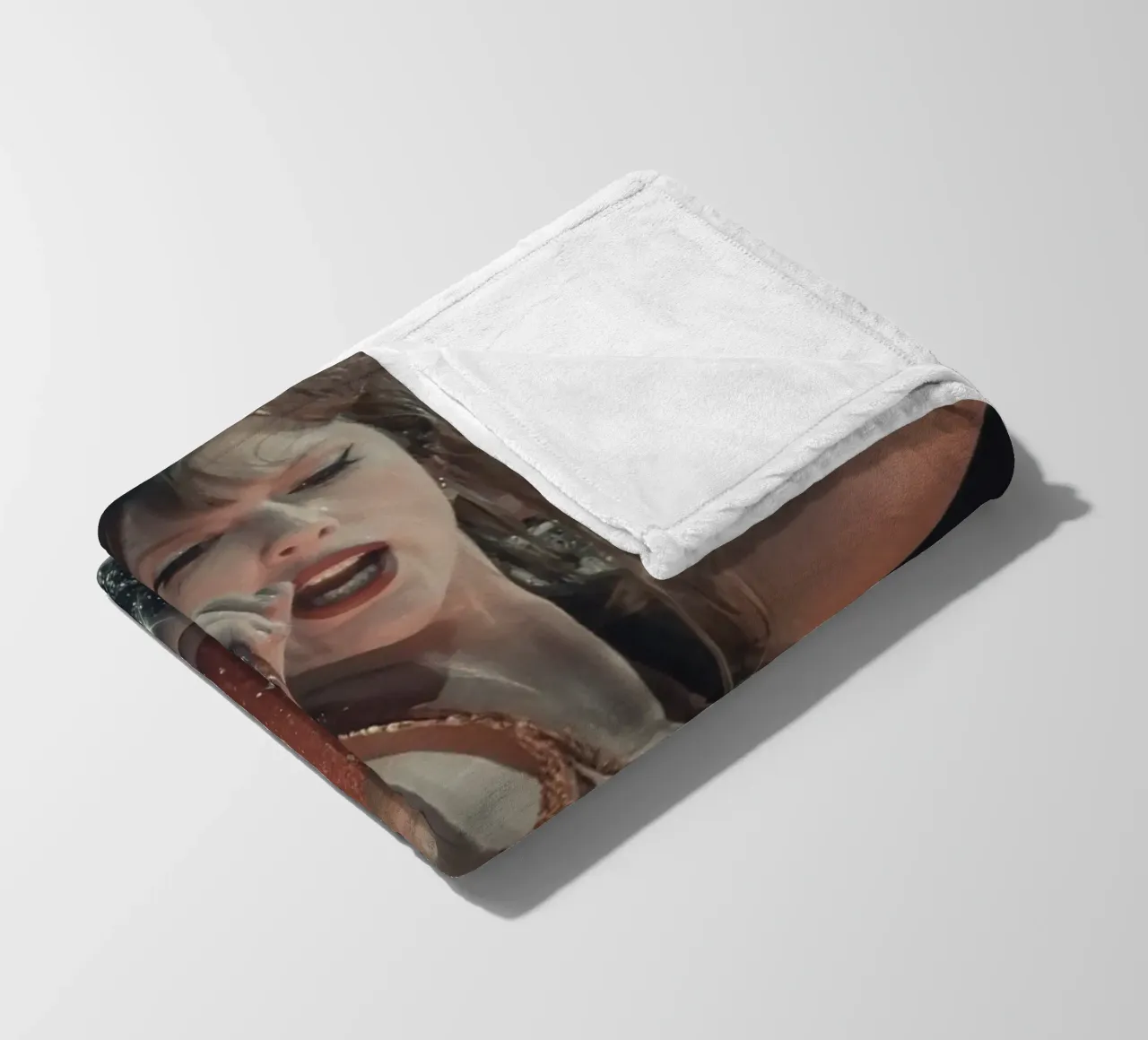 Taylor Swift coperta in pile da Musadad Shop