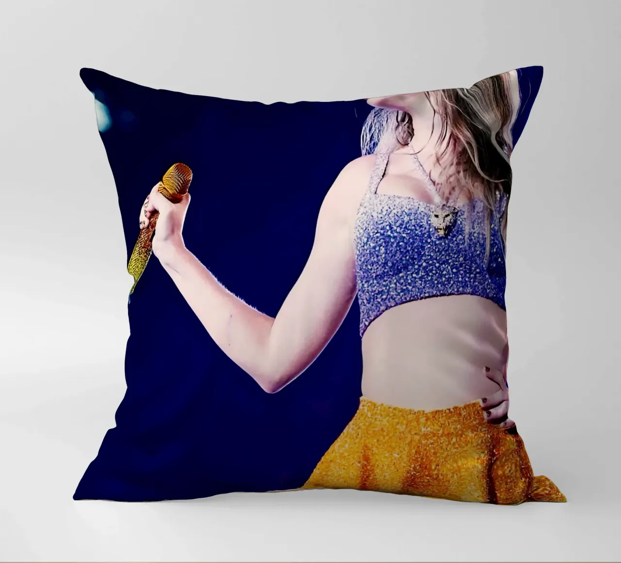 Taylor Swift cuscino da Musadad Shop