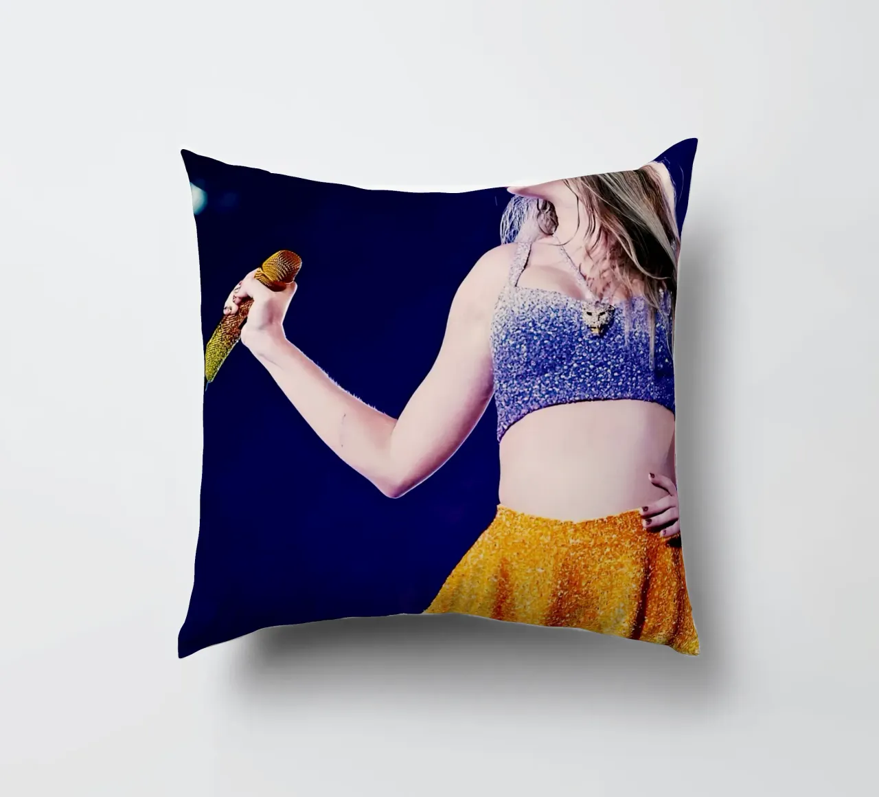 Taylor Swift cuscino da Musadad Shop