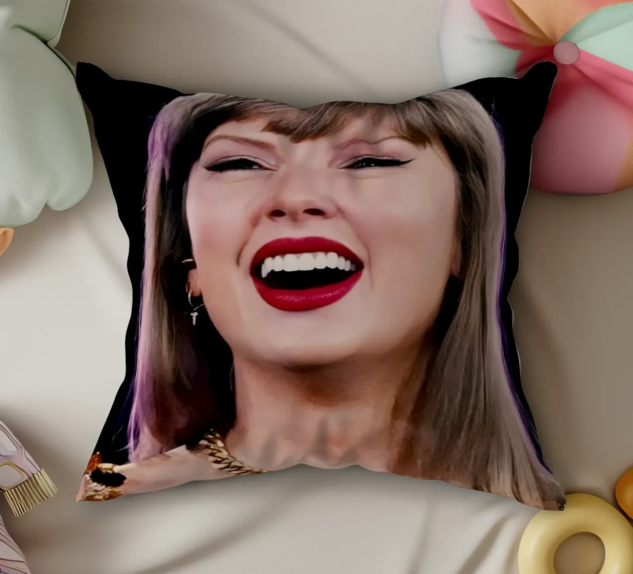 Taylor Swift cuscino da Musadad Shop
